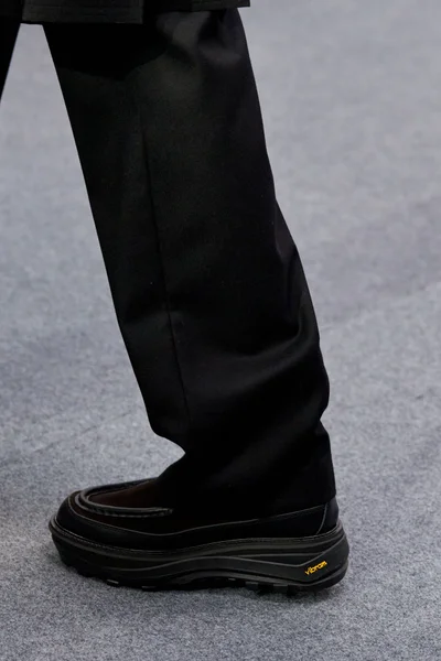 Look 30